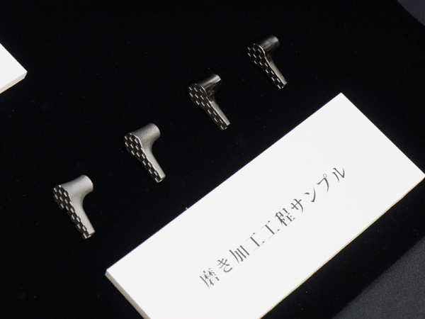 Titanium 3D printed earphones polishing