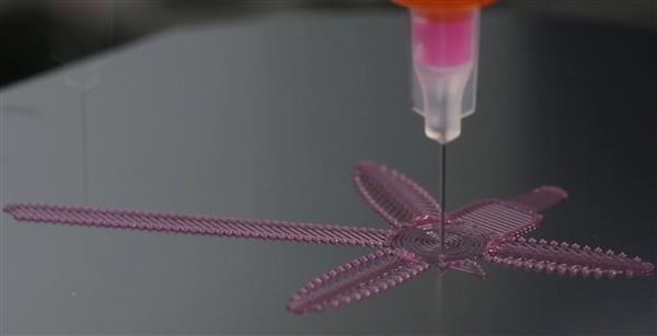 harvard-scientists-unveil-4d-printed-structure-that-change-shape-when-placed-in-water-05