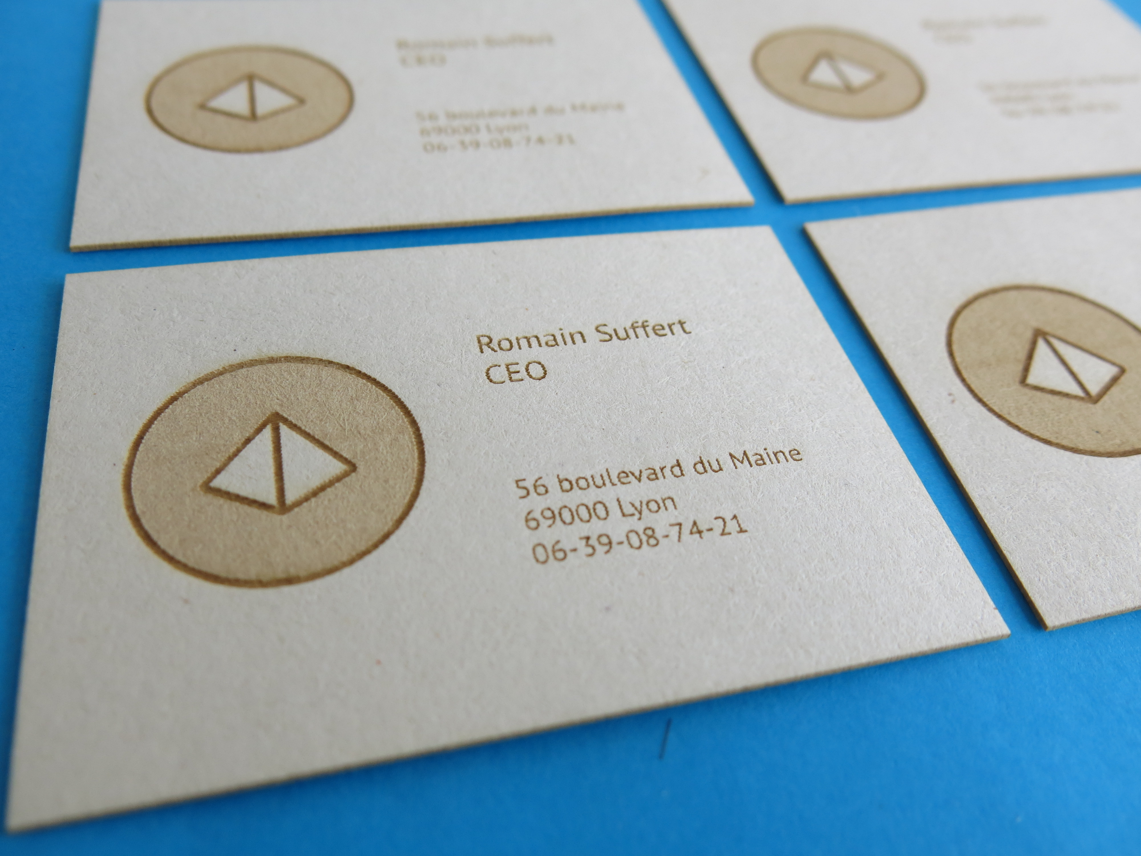 Create Personnalized Business Cards with Laser Cutting