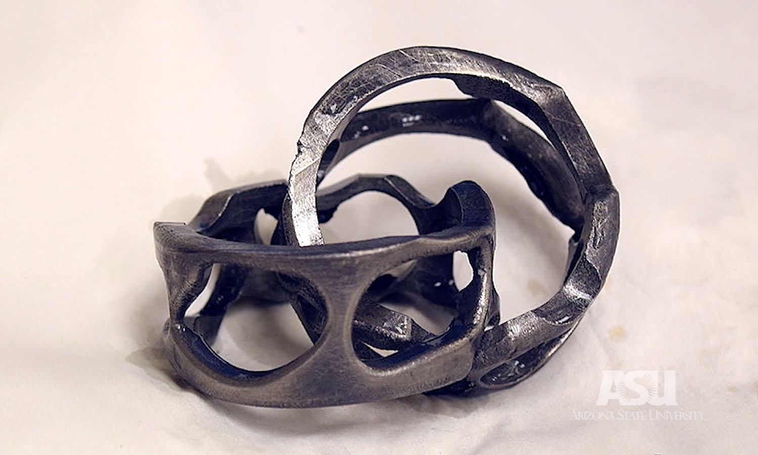 Metal 3D Printing: Dissolvable 3D printed supports
