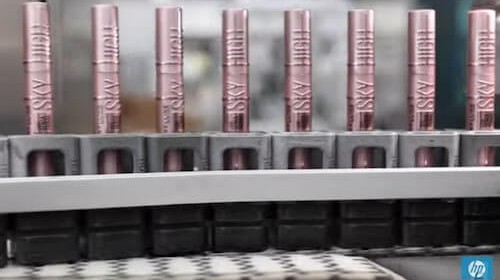 L’Oreal reduces costs by 33% using MJF technology 3D printers.